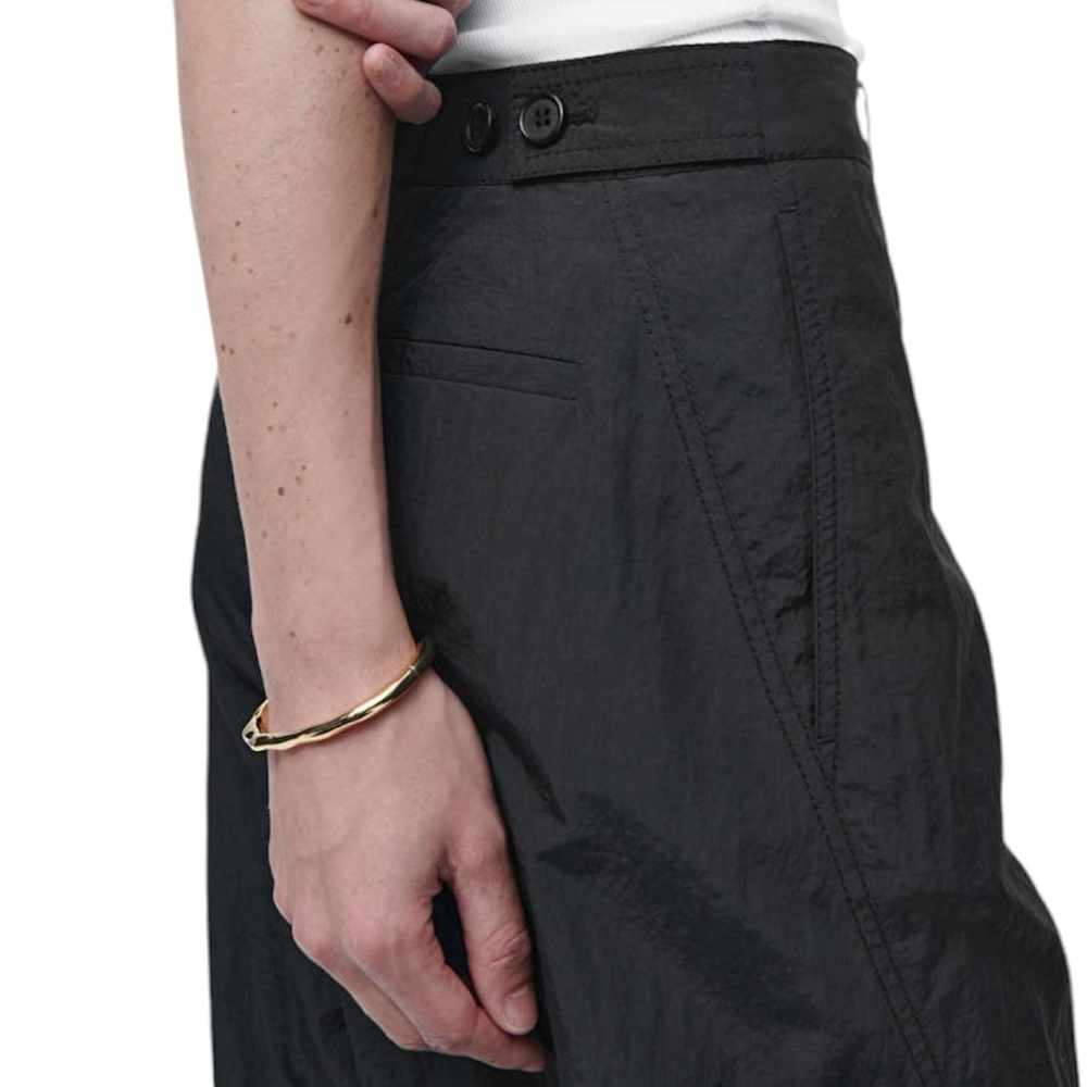 💥SOLD💥NWT COS Barrel Leg Nylon Pants - Picture 3 of 8